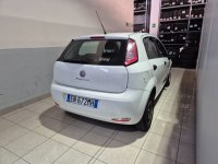 Auto Fiat Punto 1.3 MJT 75CV 5p. Van Active usata in vendita presso concessionaria Autopiù Due Milano a 4.000 € - foto numero 4