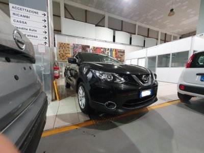 Auto Nissan Qashqai 1.5 dCi Business usata in vendita presso concessionaria Autopiù Due Milano a 12.900 € - foto numero 3