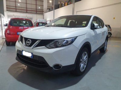 Auto Nissan Qashqai 1.6 dCi 2WD Business AUT. usata in vendita presso concessionaria Autopiù Due Srl a 14.500 € - foto numero 1