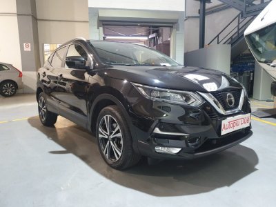 Auto Nissan Qashqai 1.6 dCi 2WD XTronic Tekna usata in vendita presso concessionaria Autopiù Due Milano a 16.500 € - foto numero 3