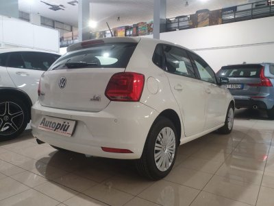 Auto Volkswagen Polo 1.2 TSI 5p. Comfortline BlueMotion Technology usata in vendita presso concessionaria Autopiù Due Milano a 10.700 € - foto numero 2