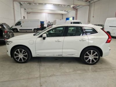 Auto Volvo XC60 T6 Recharge Plug-in Hybrid AWD Inscription Express usata in vendita presso concessionaria Autopiù Due Milano a 38.900 € - foto numero 3