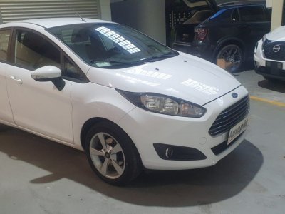 Auto Ford Fiesta 1.5 TDCi 75CV 5 porte Business N1 usata in vendita presso concessionaria Autopiù Due Milano a 4.900 € - foto numero 3