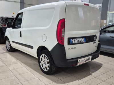 Auto Fiat Professional Doblo Cargo Dobl 1.4 T-Jet Natural Power PC-TN Cargo Lamierat usata in vendita presso concessionaria Autopiù Due Milano a 5.500 € - foto numero 2