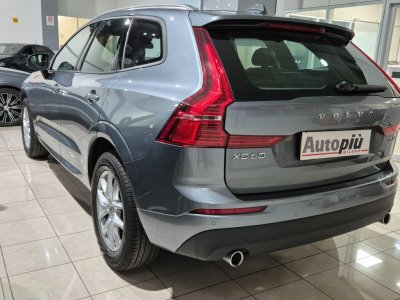 Auto Volvo XC60 D4 AWD Geartronic 'eco' Business usata in vendita presso concessionaria Autopiù Due Milano a 24.800 € - foto numero 2