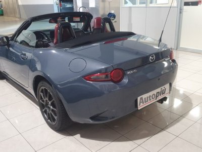 Auto Mazda MX-5 1.5L Skyactiv-G Polymetal 1.5 usata in vendita presso concessionaria Autopiù Due Milano a 22.900 € - foto numero 2