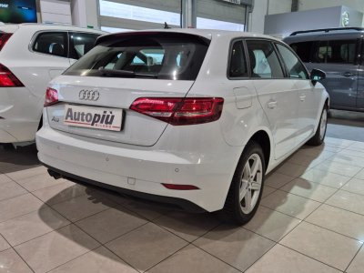 Auto Audi A3 SPB 35 TDI S tronic Business usata in vendita presso concessionaria Autopiù Due Milano a 21.900 € - foto numero 2