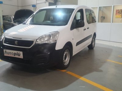 Auto Peugeot Partner Tepee Tepee Mix BlueHDi 75 Access usata in vendita presso concessionaria Autopiù Due Milano a 7.540 € - foto numero 1