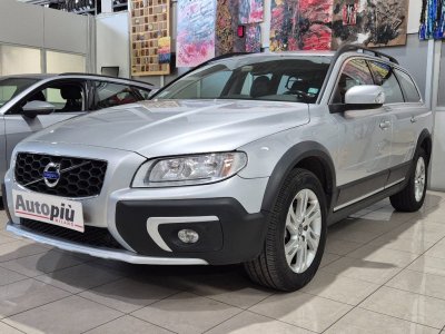 Auto Volvo XC70 D4 AWD Geartronic Summum usata in vendita presso concessionaria Autopiù Due Srl a 22.500 € - foto numero 1